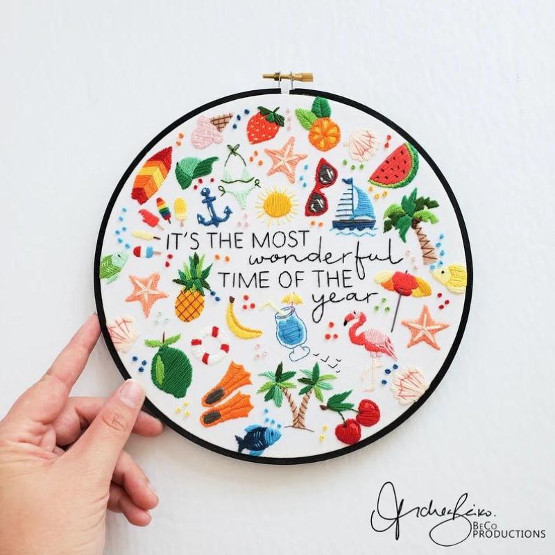 C’est la période la plus merveilleuse de l’année - édition d’été - patron de broderie et guide Par Be Co Productions