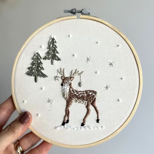 Trendige skurrile Weihnachtsstickerei-Designs